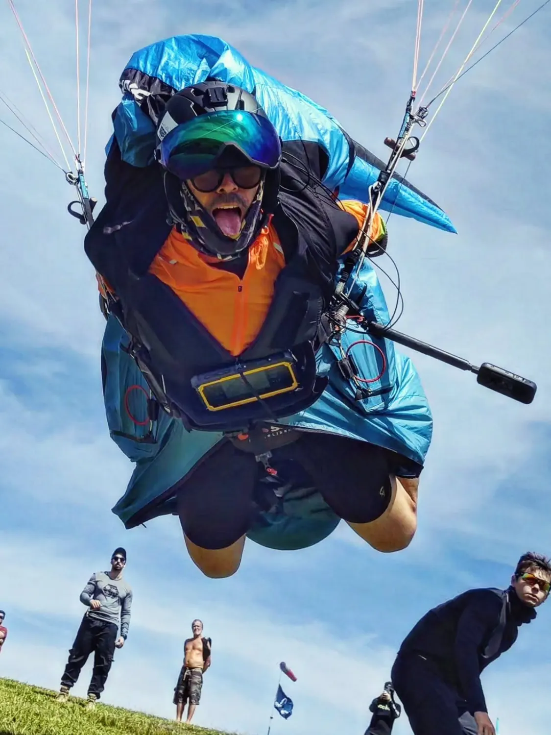 Voo de parapente com o Dudu