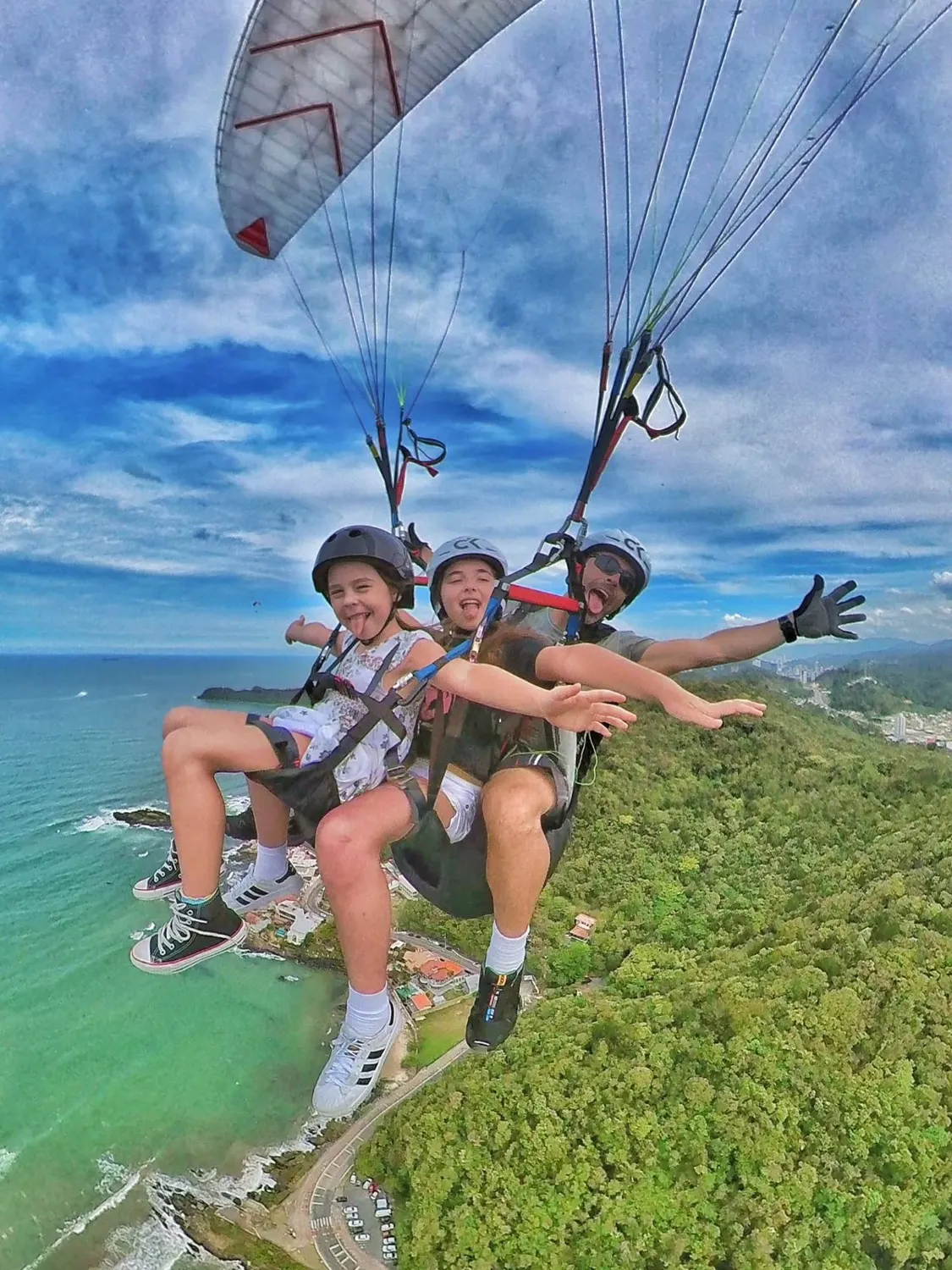 Voo de parapente com o Dudu