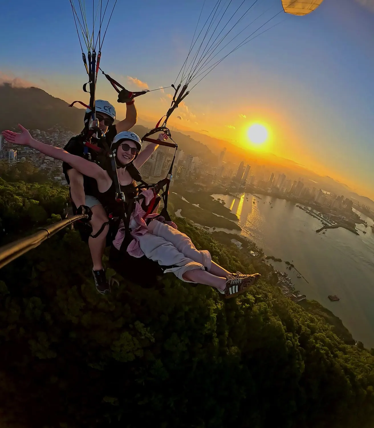 Voo de parapente com o Dudu