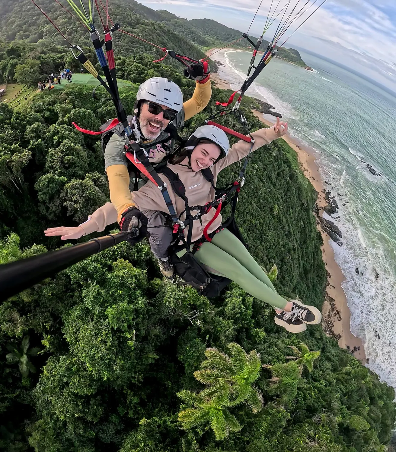 Voo de parapente com o Dudu
